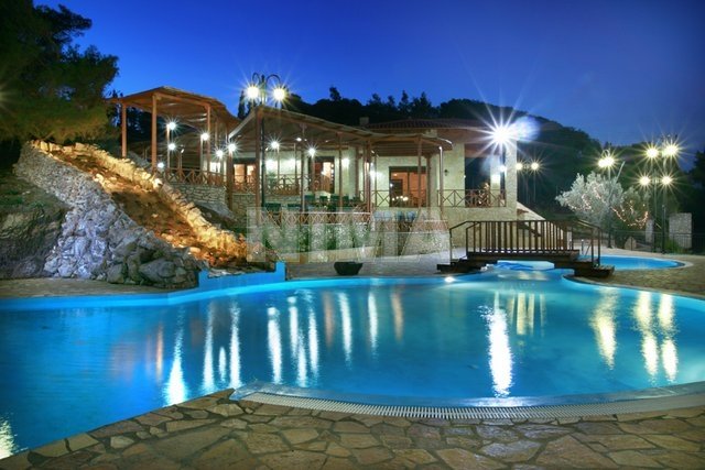 Hotels und Unterkünfte / Investitionen zum Verkauf -  Korinthia, Peloponnes