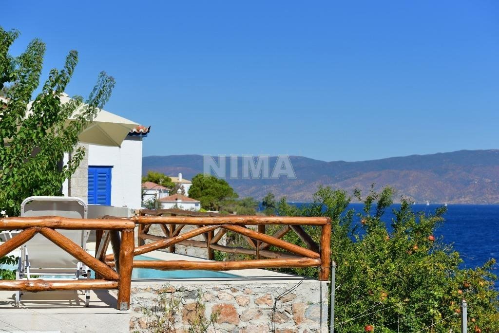 for Sale Holiday homes 800.000€ Hydra (code M-1405)